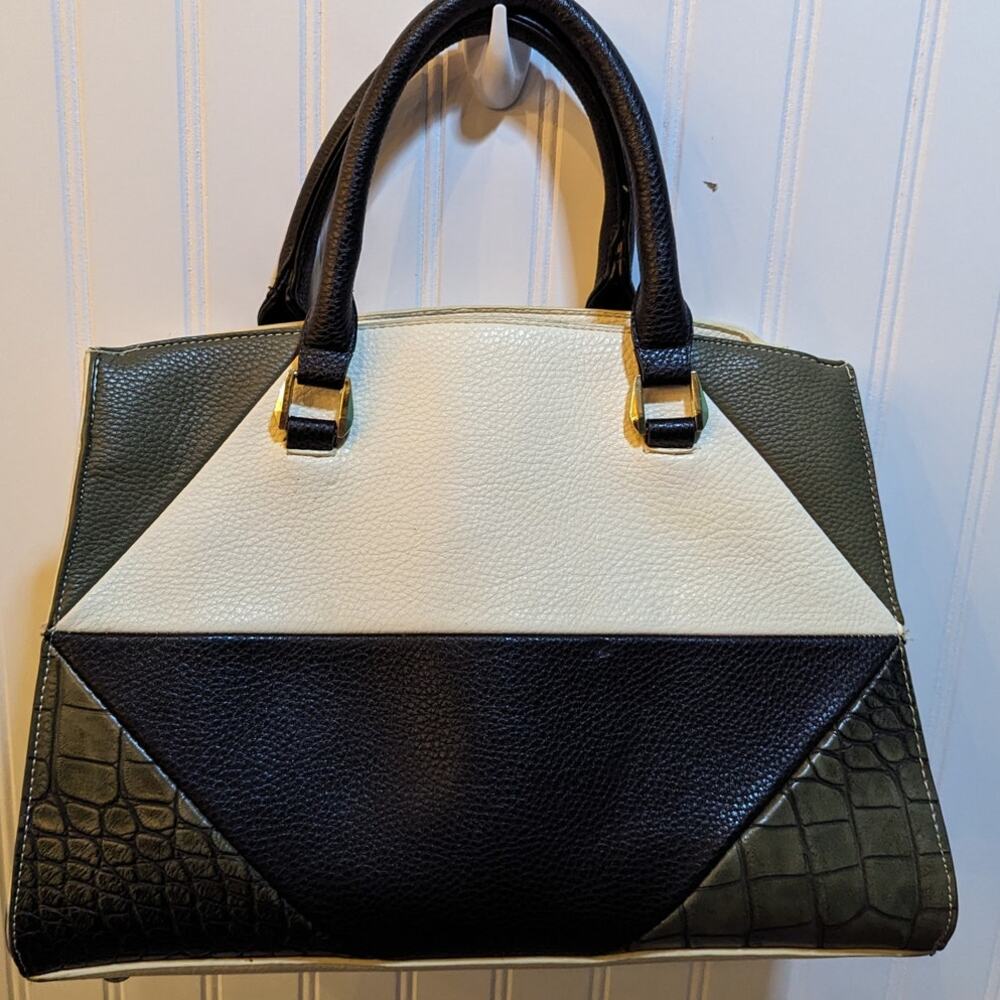 Charming Charlie Multicolor Faux Leather Multi Compartment Handbag